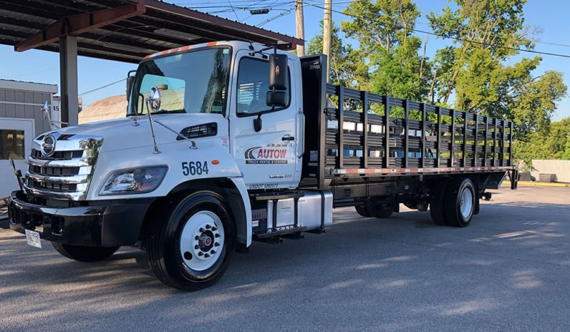 Autow 26' Stakebed