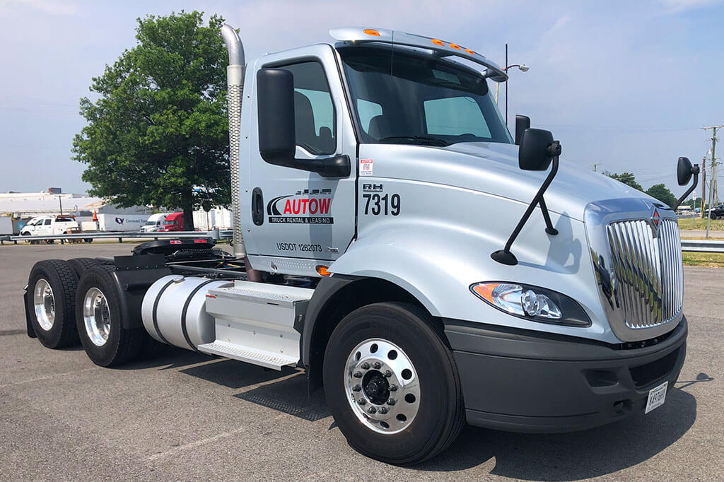 Autow Tandem Axle Daycab