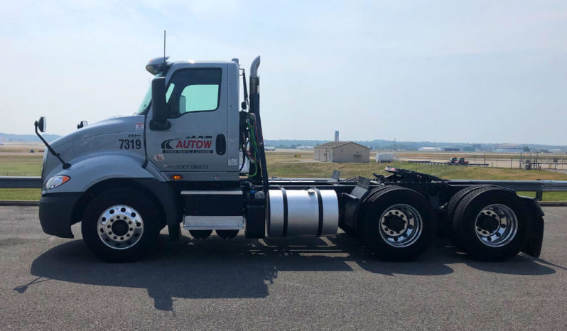 Tandem Axle Day Cab full