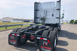 Tandem Axle Sleeper Cab full