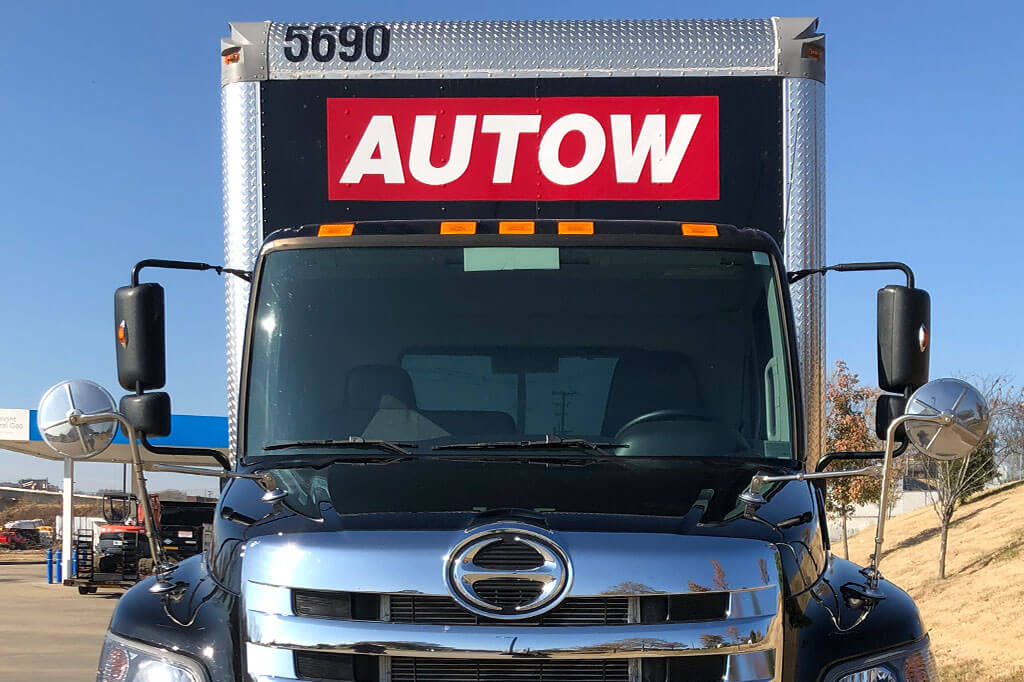 autow-trucks-01 Front of Autow Black Box Truck